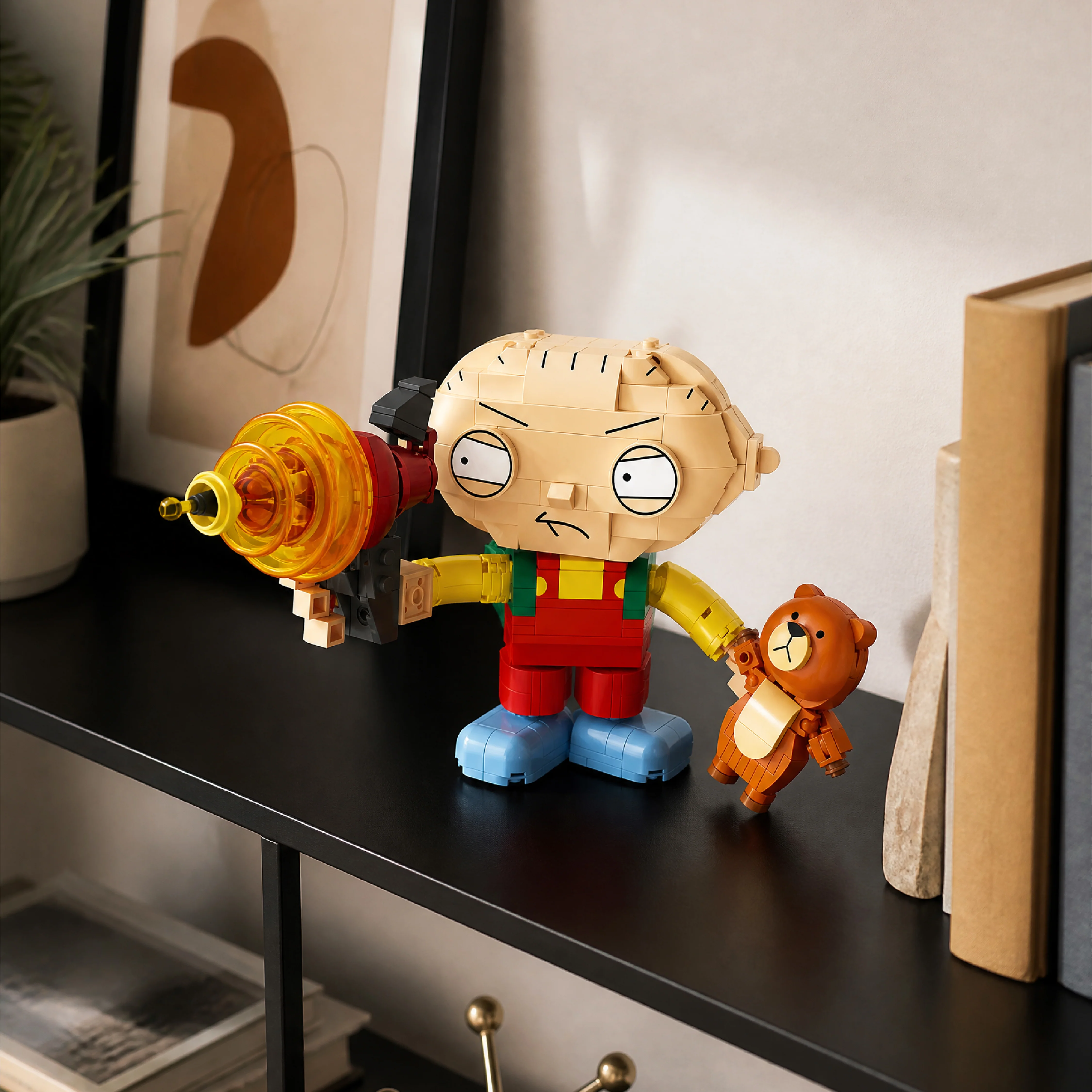 Laser Blaster Stewie - Image 3